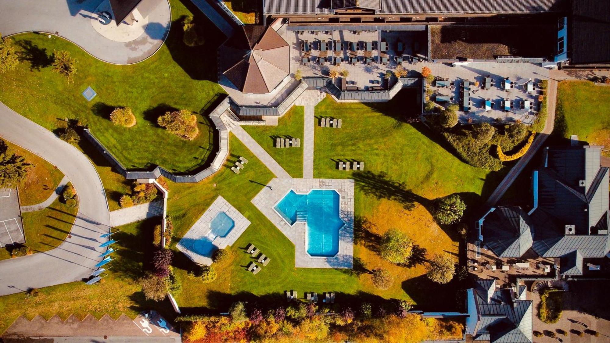 Hotel Gut Brandlhof Зальфельден Экстерьер фото