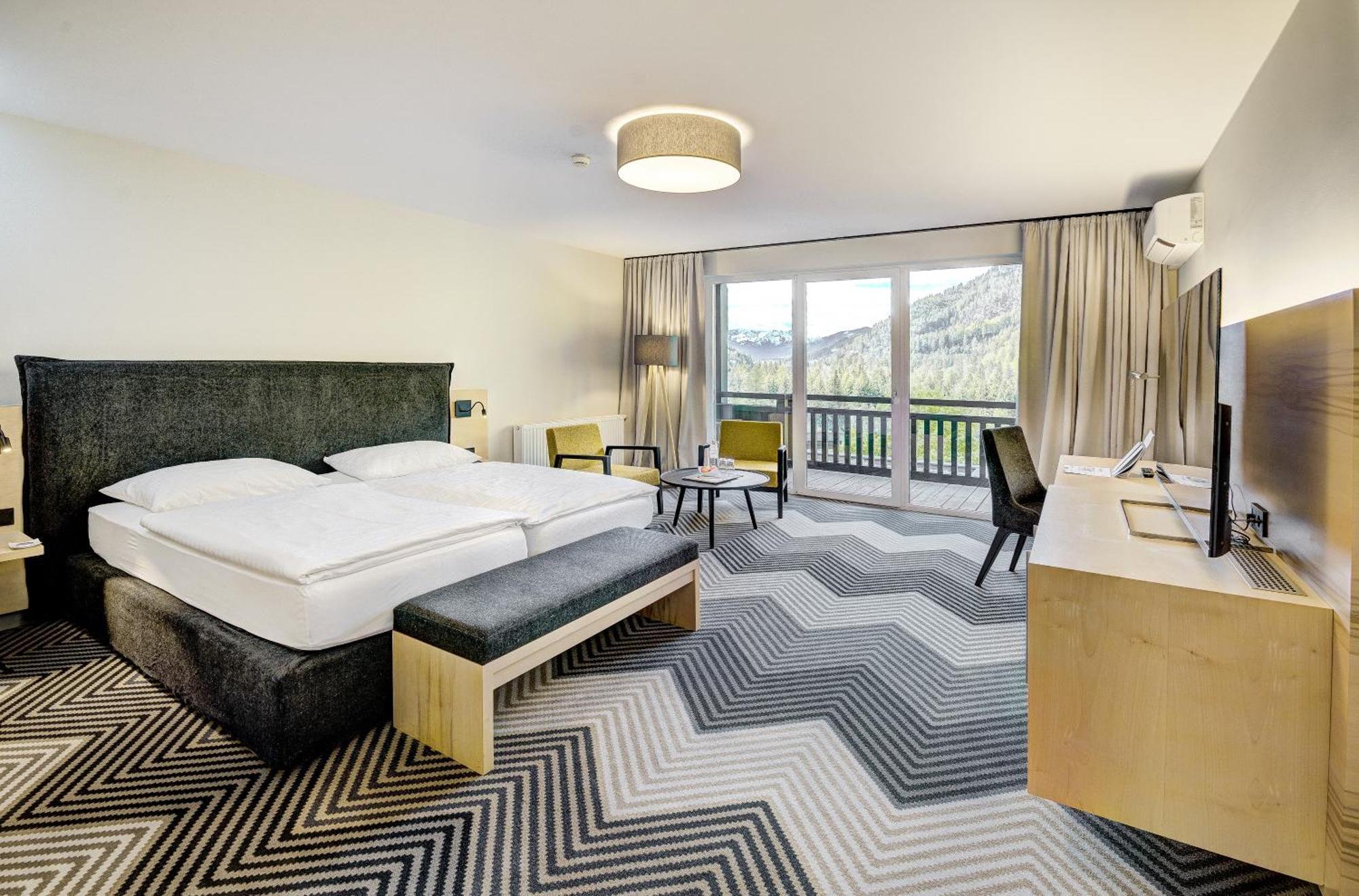 Hotel Gut Brandlhof Зальфельден Экстерьер фото